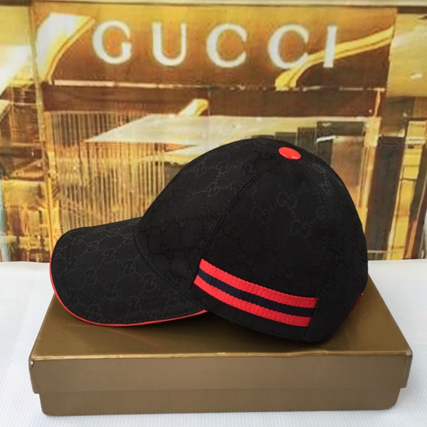 ブランド帽子側面デザイン